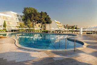 Bild vom Hotel: AluaSun Helios Beach