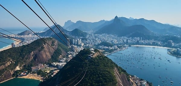 Hintergrundbild für Brasilien Rundreisen & Baden Teaser